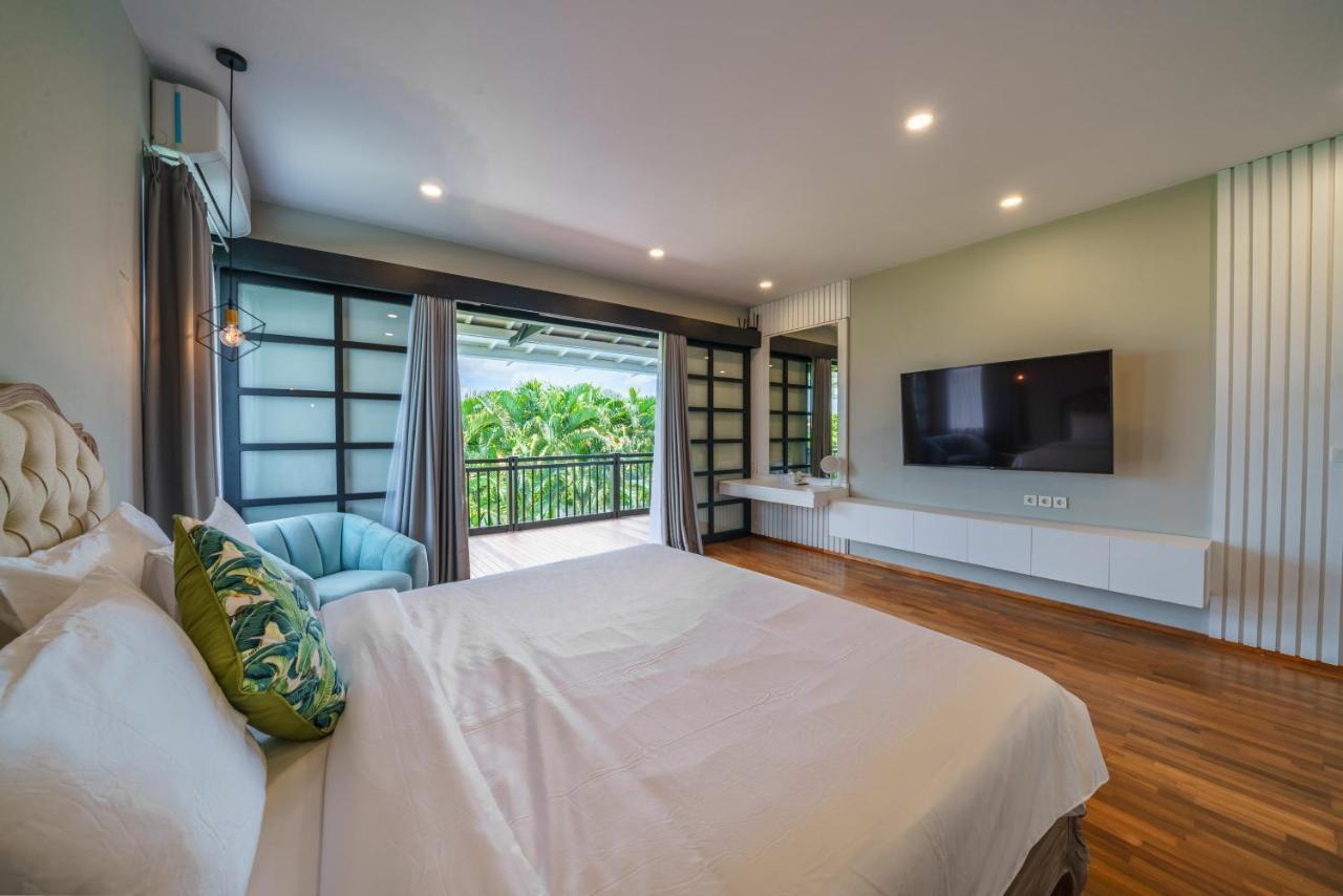Villa Okenada - Modern 5-Bedroom Pool Villa In Berawa! Canggu  Luaran gambar