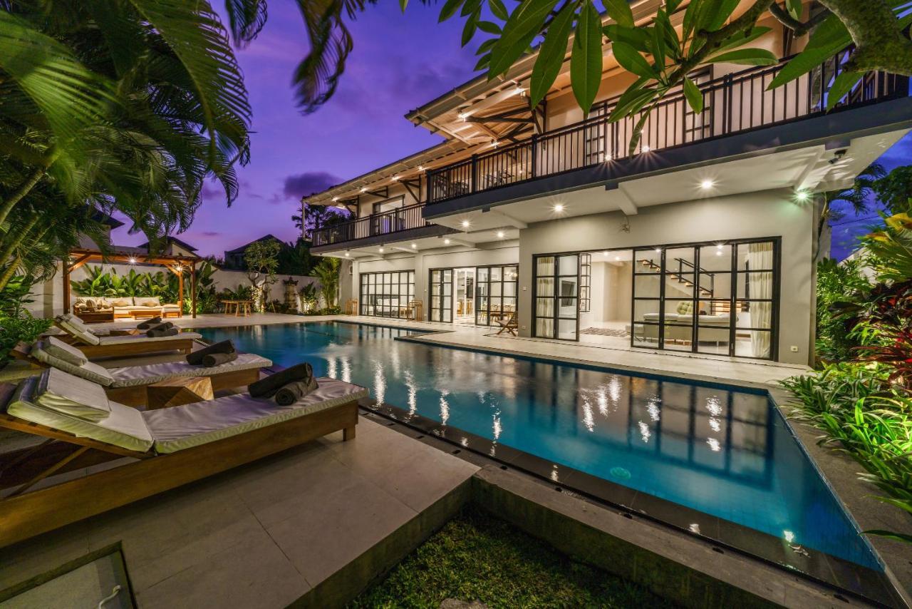 Villa Okenada - Modern 5-Bedroom Pool Villa In Berawa! Canggu  Luaran gambar