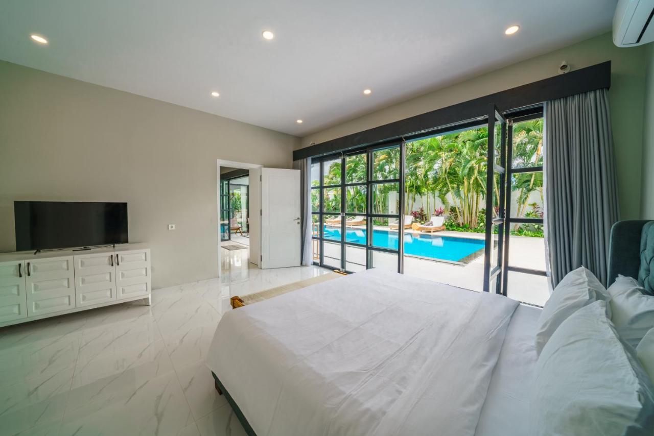 Villa Okenada - Modern 5-Bedroom Pool Villa In Berawa! Canggu  Luaran gambar