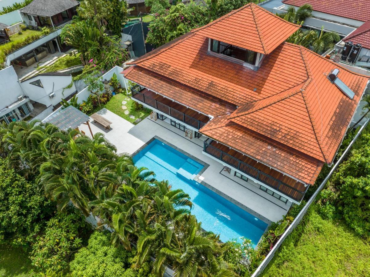 Villa Okenada - Modern 5-Bedroom Pool Villa In Berawa! Canggu  Luaran gambar