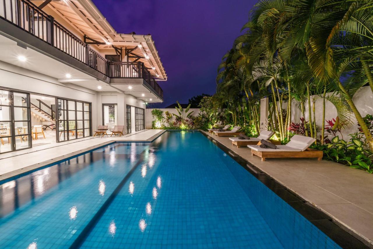 Villa Okenada - Modern 5-Bedroom Pool Villa In Berawa! Canggu  Luaran gambar