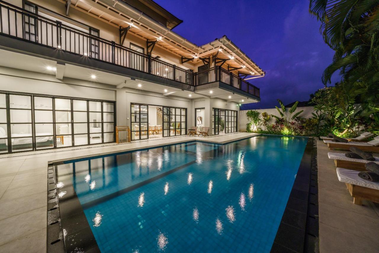 Villa Okenada - Modern 5-Bedroom Pool Villa In Berawa! Canggu  Luaran gambar