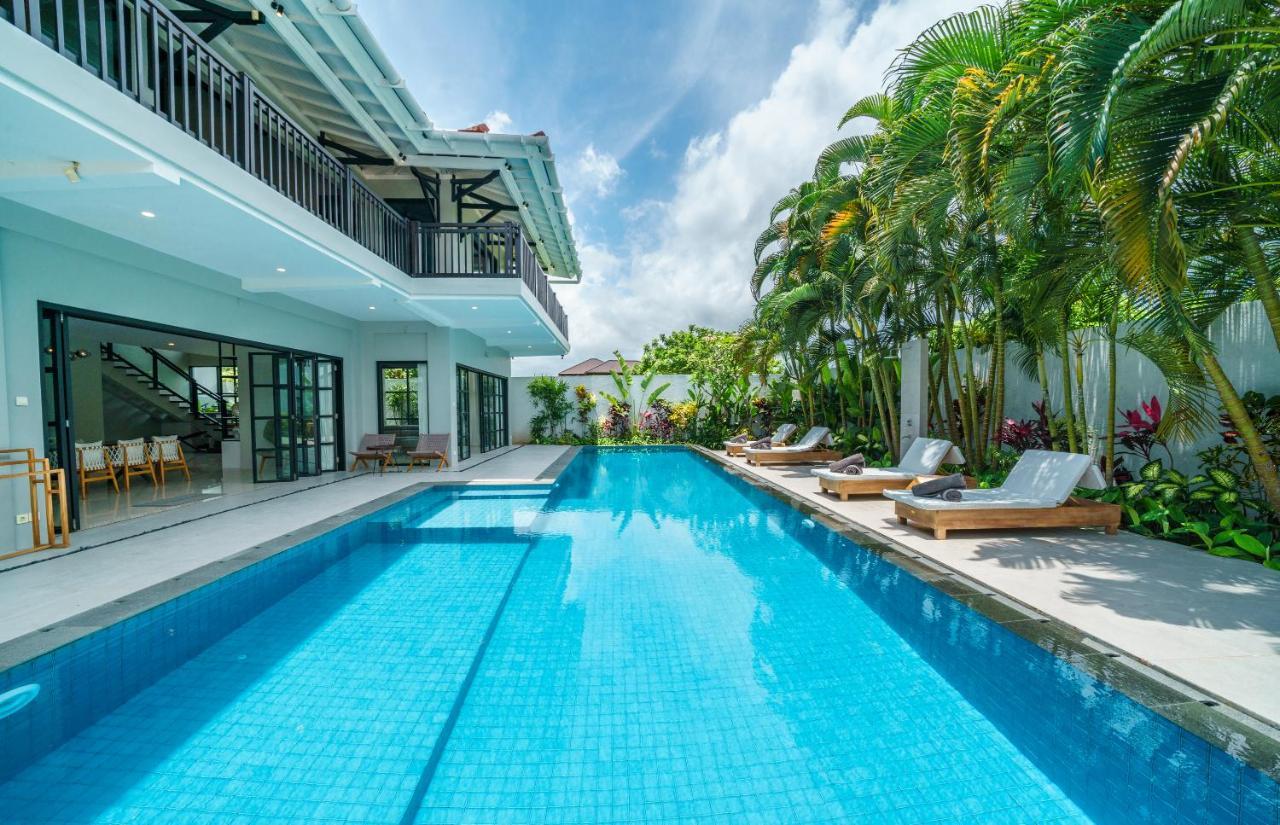 Villa Okenada - Modern 5-Bedroom Pool Villa In Berawa! Canggu  Luaran gambar