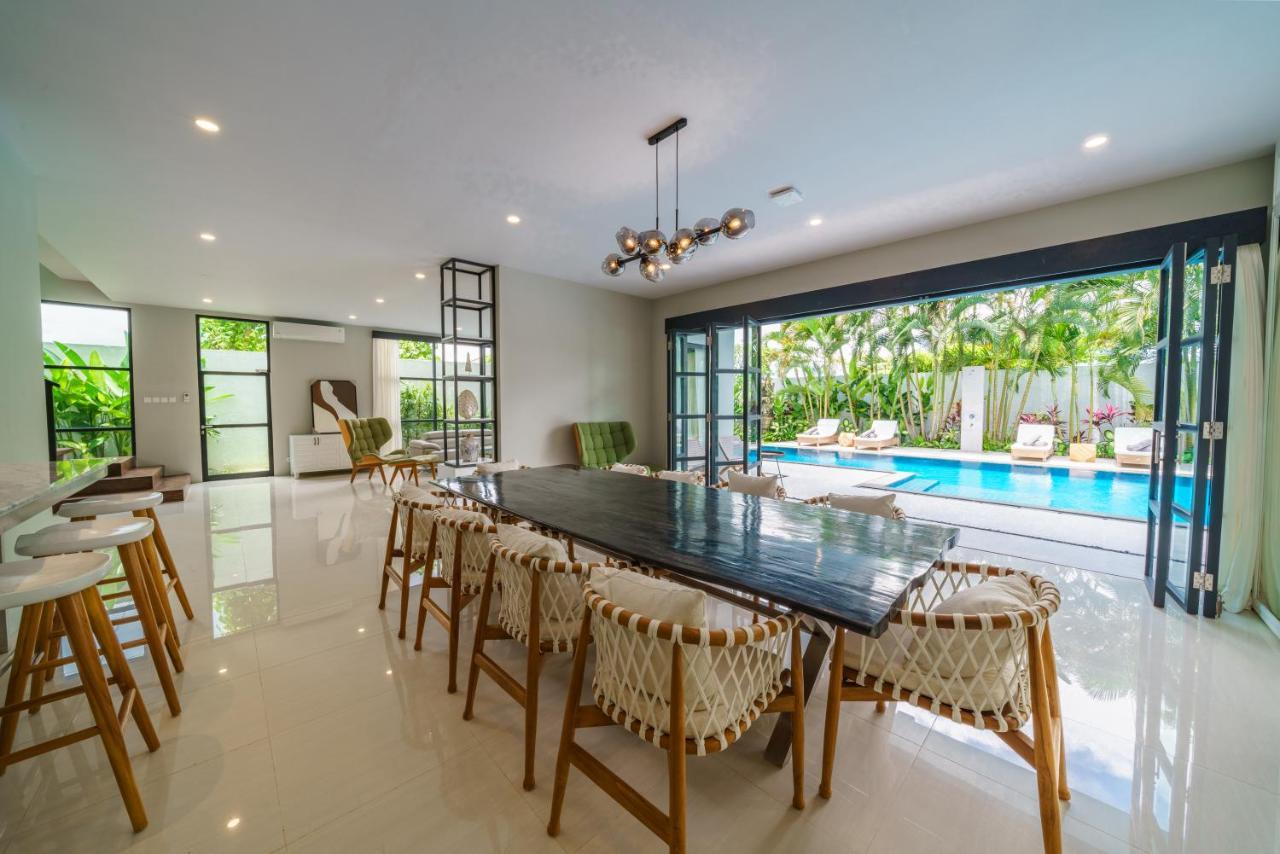Villa Okenada - Modern 5-Bedroom Pool Villa In Berawa! Canggu  Luaran gambar