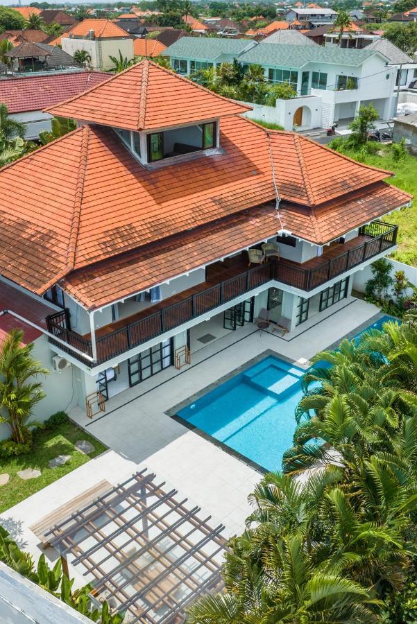 Villa Okenada - Modern 5-Bedroom Pool Villa In Berawa! Canggu  Luaran gambar