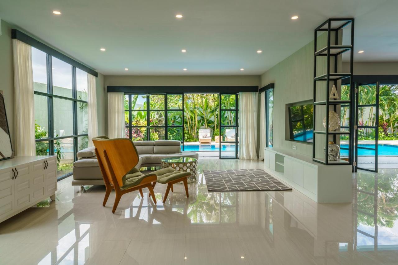 Villa Okenada - Modern 5-Bedroom Pool Villa In Berawa! Canggu  Luaran gambar