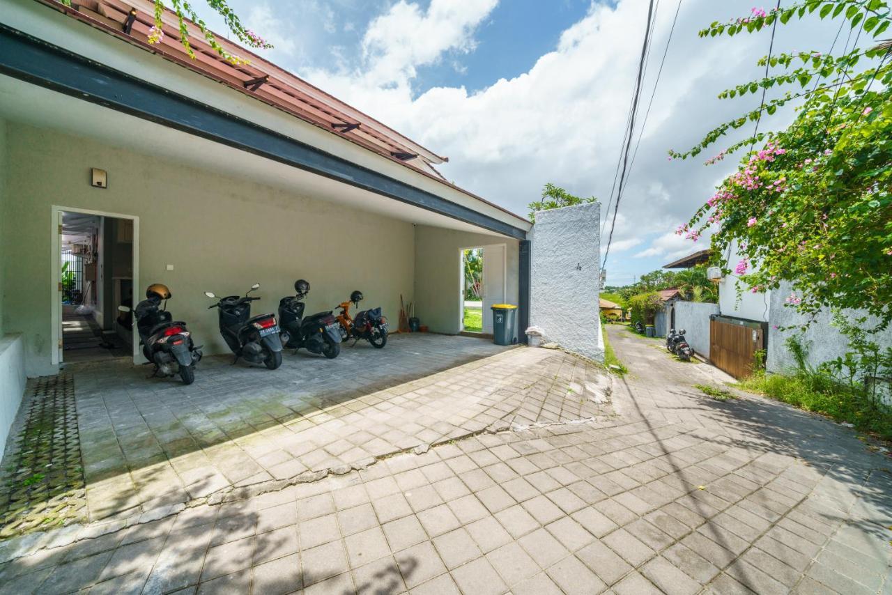 Villa Okenada - Modern 5-Bedroom Pool Villa In Berawa! Canggu  Luaran gambar